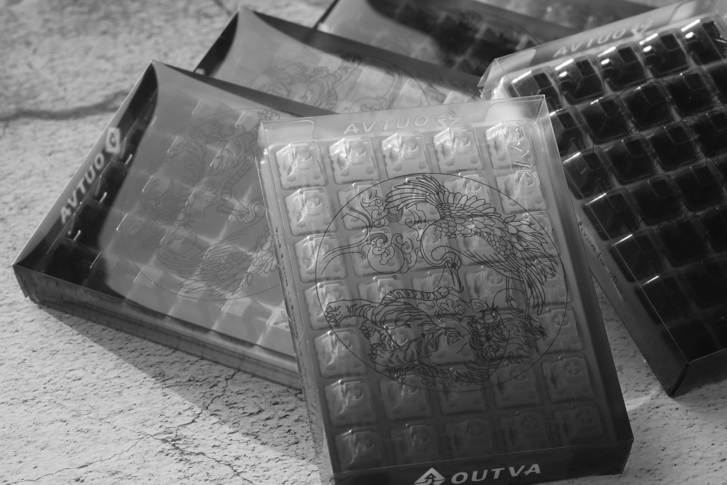 OUTVA Yin & Yang Switches